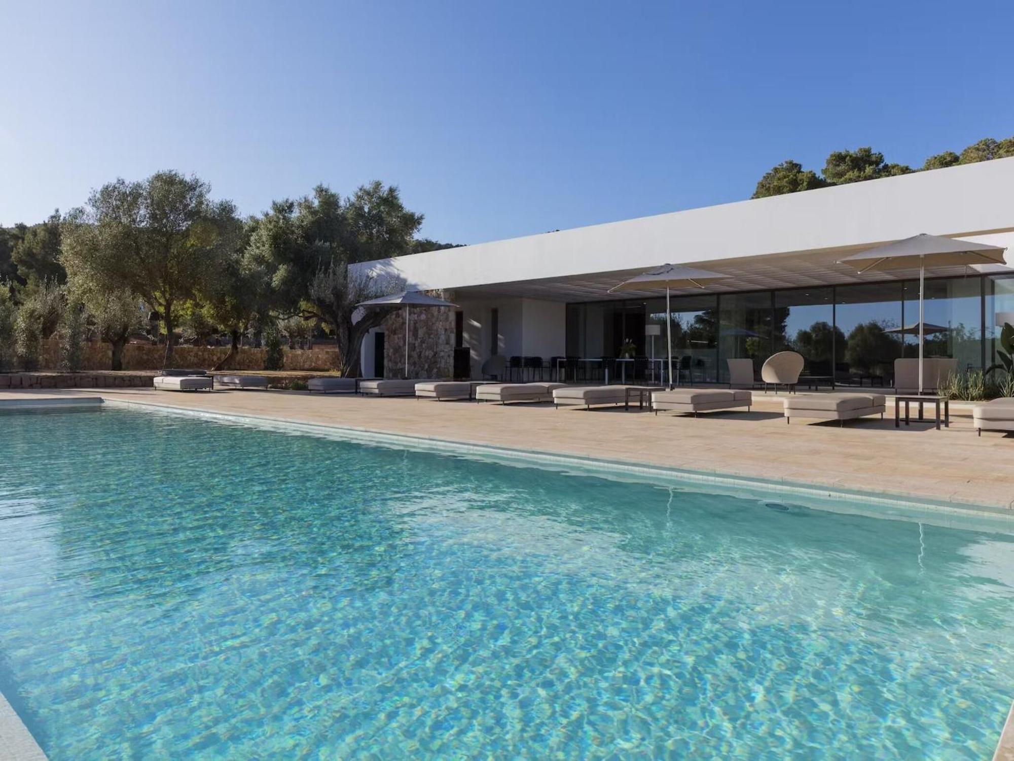 Countryside Villa With Outdoor Space Santa Eularia des Riu Luaran gambar